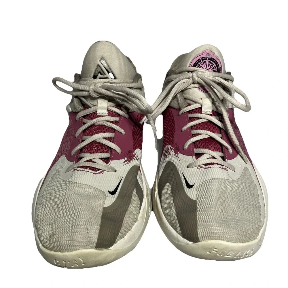 Nike Zoom Freak 4 Giannis Light Bone Sweet Beet DJ6149-002 Sneakers Men Size 9.5